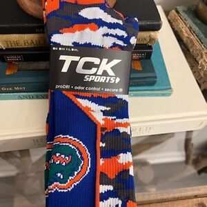 Florida Gators TCK Sports High Performance Cammo University Of Florida socks NWT